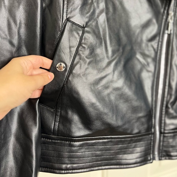 NWT Vince Camuto Asymmetric Zip Faux Leather Moto Jacket L Black - Picture 6 of 15